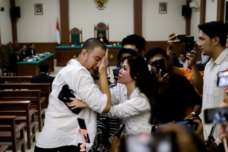 Dokter Kamelia berjanji menunggu Ammar Zoni hingga bebas dari kasus hukum