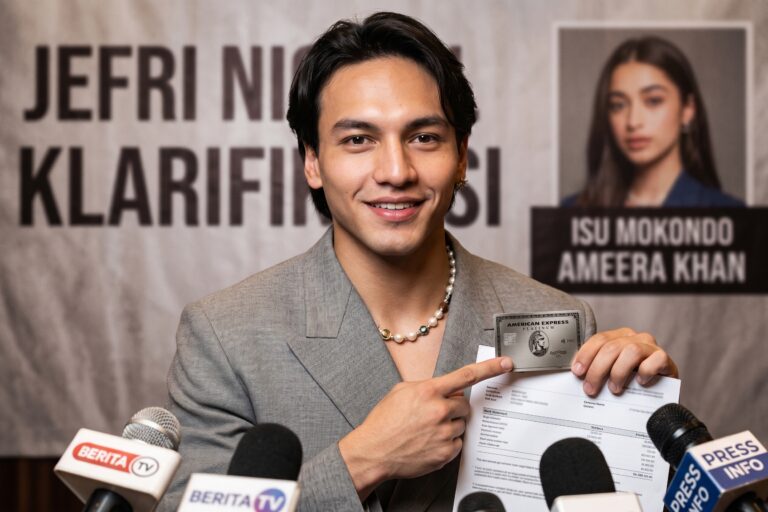 Potret Jefri Nichol saat memberikan klarifikasi usai dituding mokondo oleh Ameera Khan